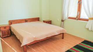 Дома для отпуска The Sunny Guest House of Veliko Turnovo Велико-Тырново Дом с 3 спальнями-2
